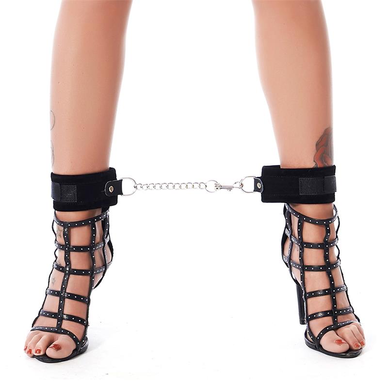 Set de Bondage 6 Piezas Negro