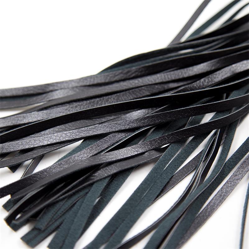 Flogger Patron de Diamante y Mango de Metal 39 cm Negro